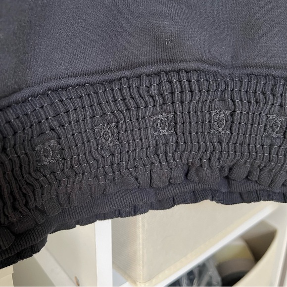 CHANEL 24K CC Sweatshirt in Black NWT Authentic - Picture 5 of 10